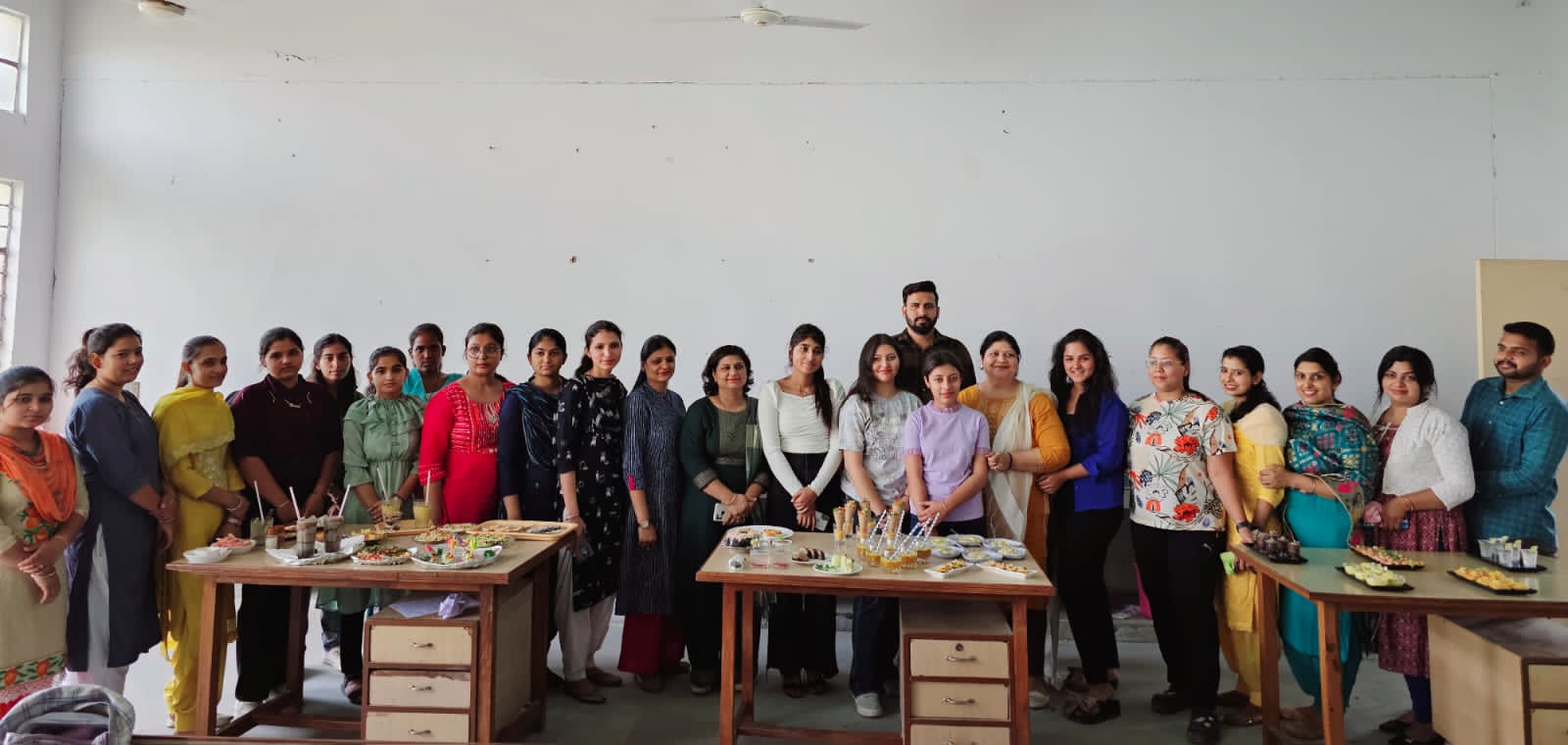 “Cooking without fire” competition at JCD Memorial College